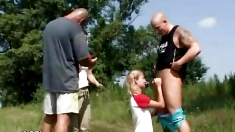 Teenies fuck everywhere  DVD