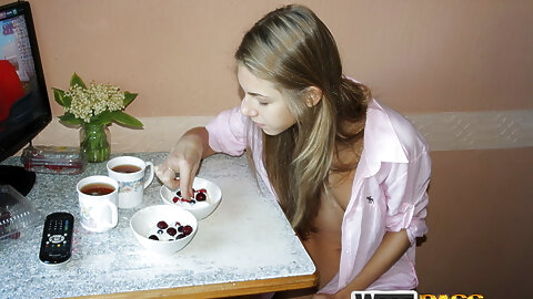 Amateur teen is recording on a homemade...