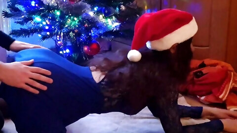 Russian Santa fucked the girl under the...
